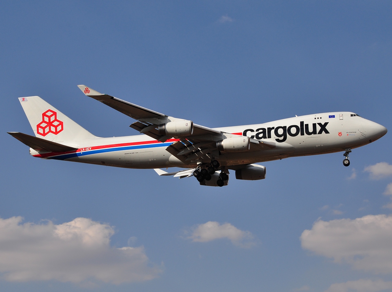 LX-UCV - 747-4R7F - Cargolux Airlines International - JNB - 30-01-2012