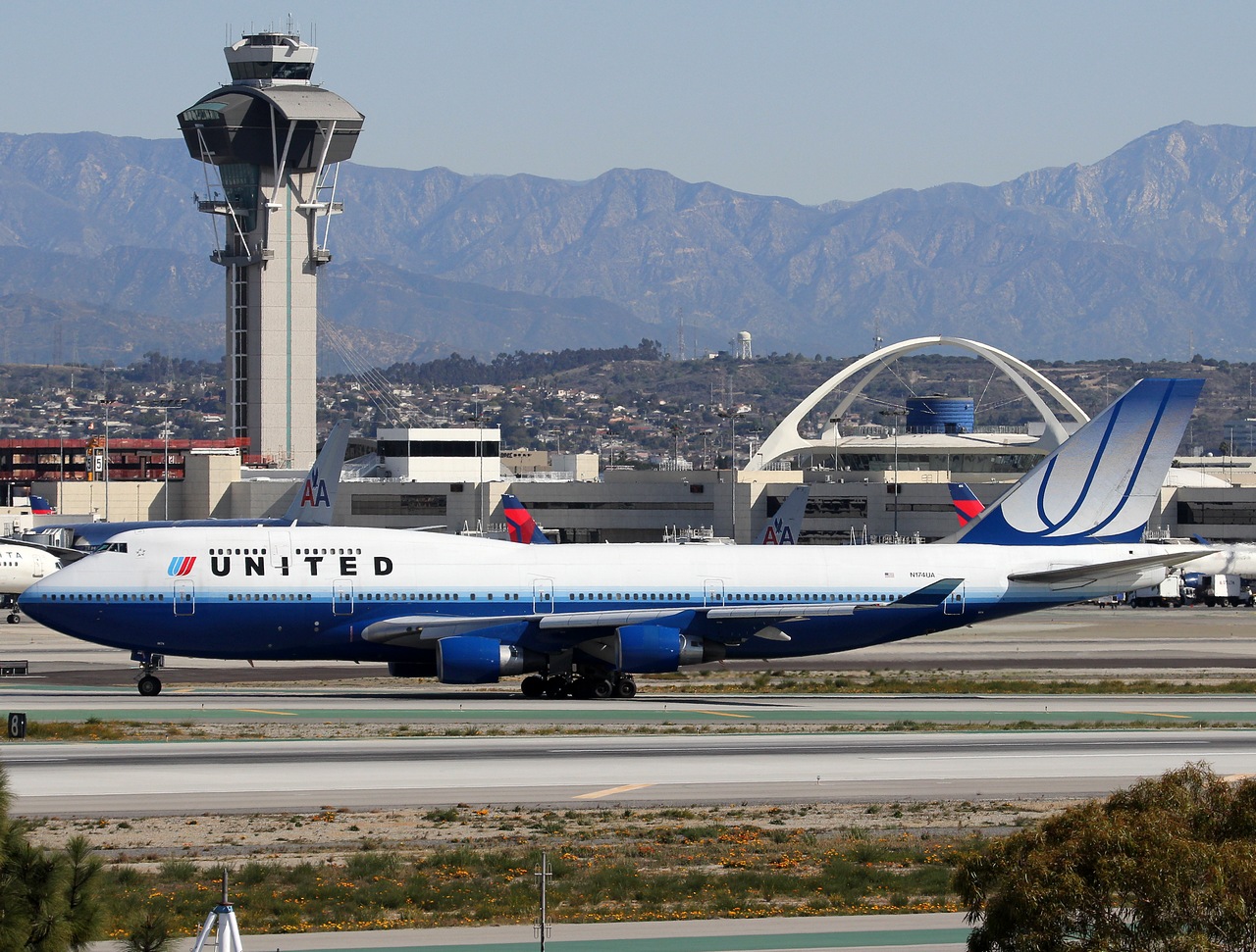 N174UA - 747-422 - United Airlines - LAX - 04-03-2012