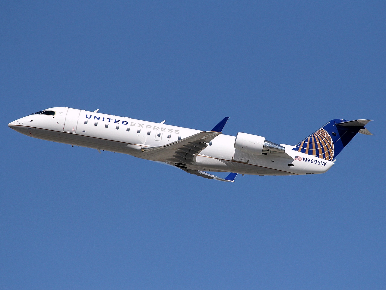 N969SW - CRJ-200ER - United Express - LAX - 04-03-2012
