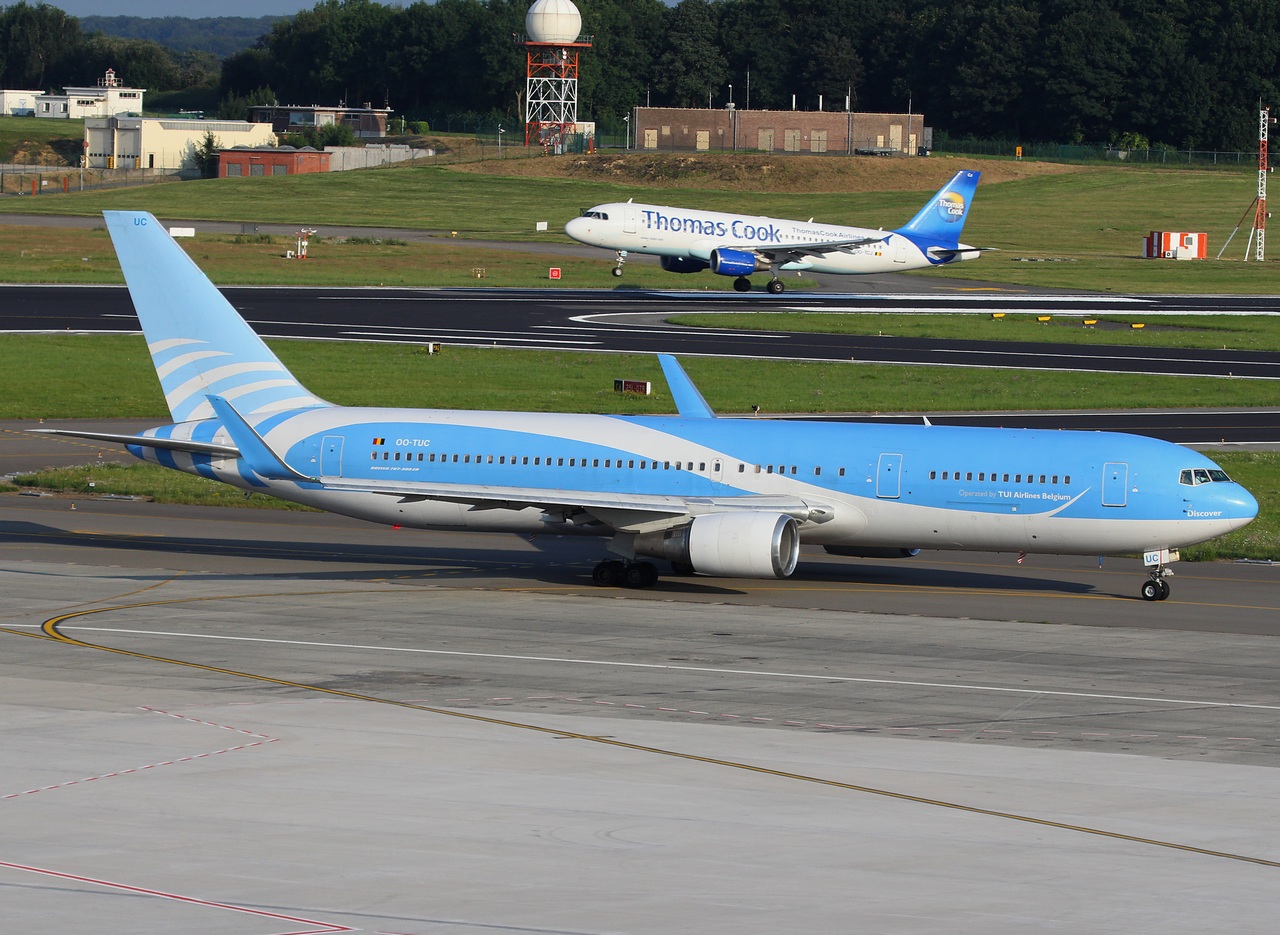OO-TUC - 767-341(ER) - JetairFly - BRU - 09-08-2012