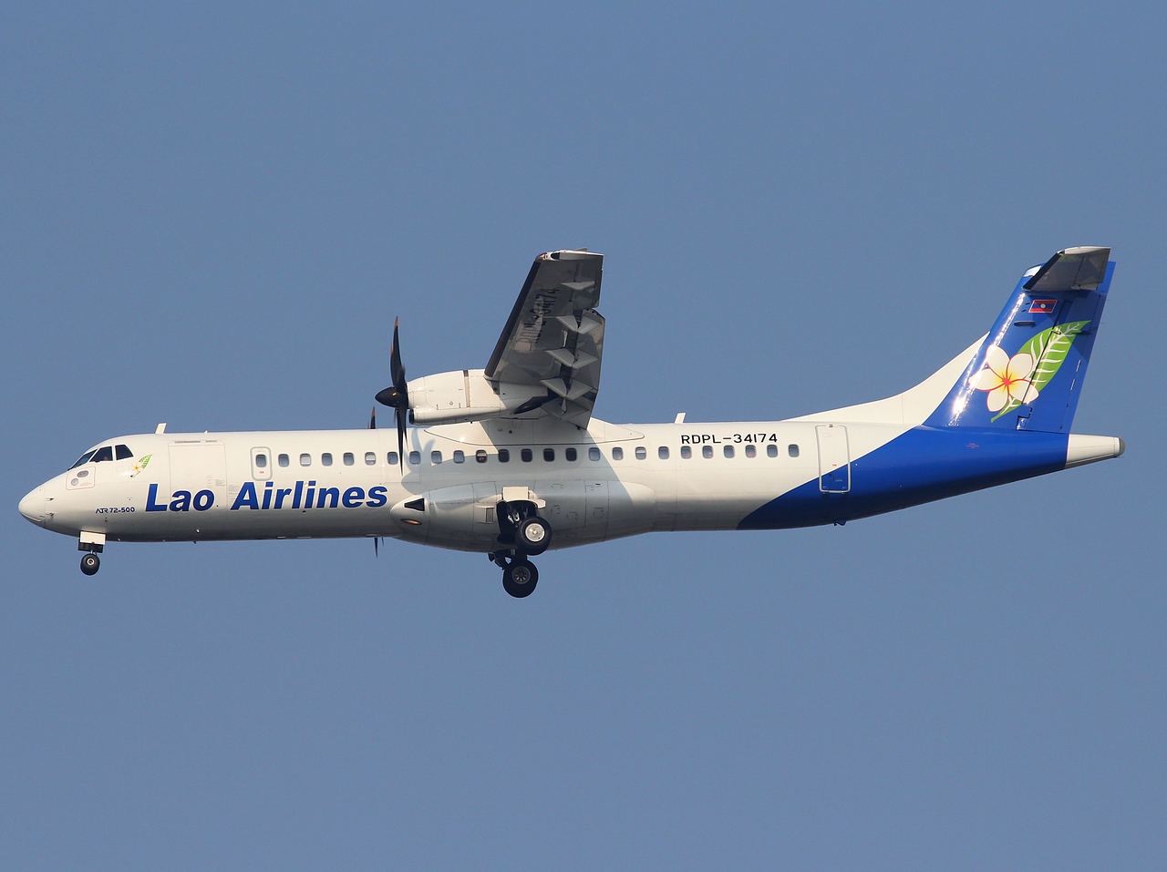 RDPL-34174 - ATR 72-500 (72-212A) - Lao Airlines - BKK - 25-01-2012