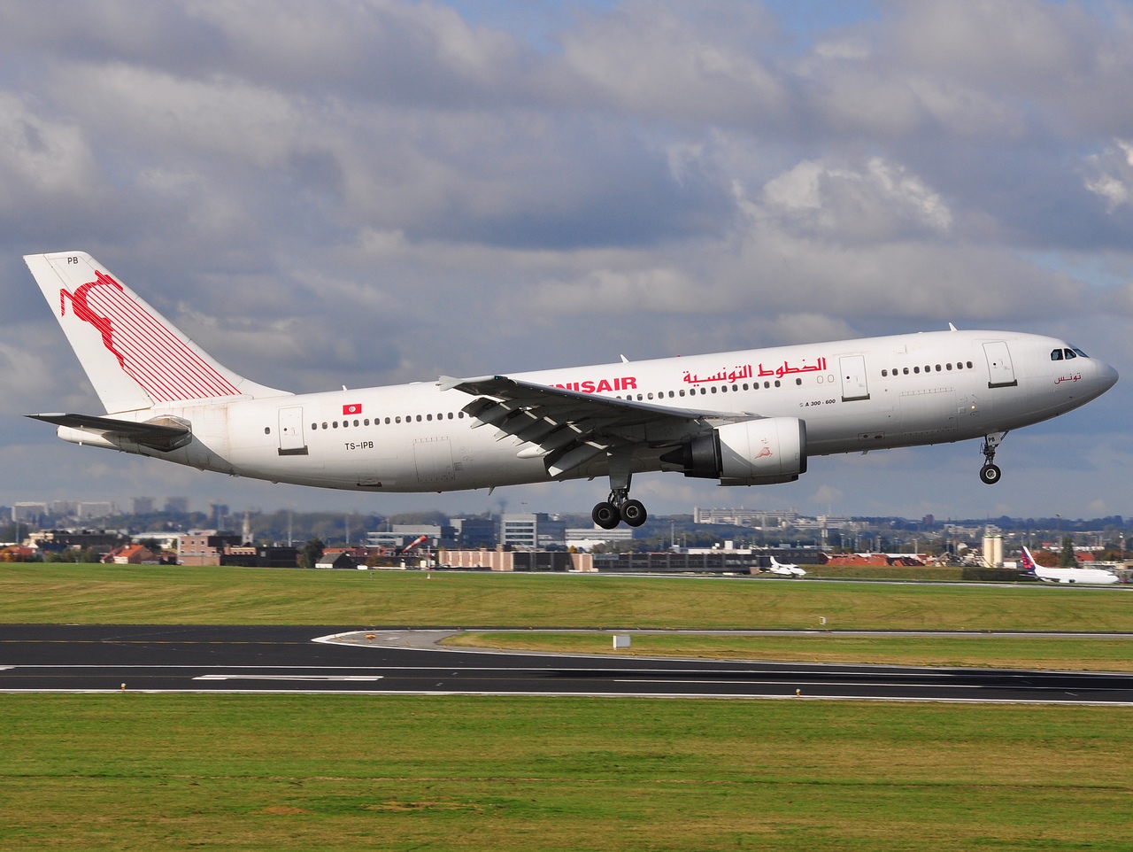TS-IPB - A300-605R - Tunisair - BRU - 27-10-2012