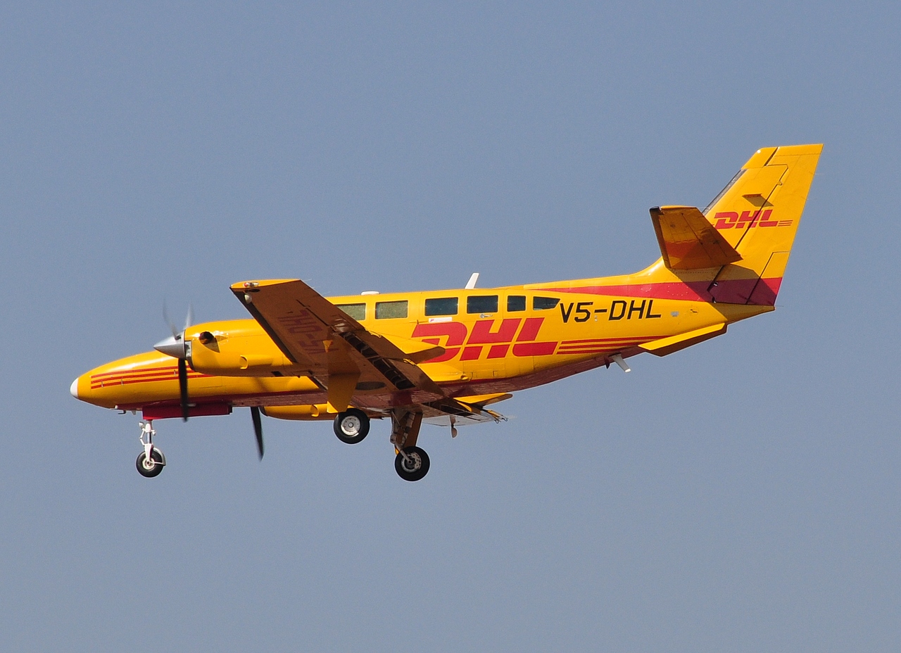 V5-DHL - F406 Caravan II - DHL - JNB - 25-05-2012