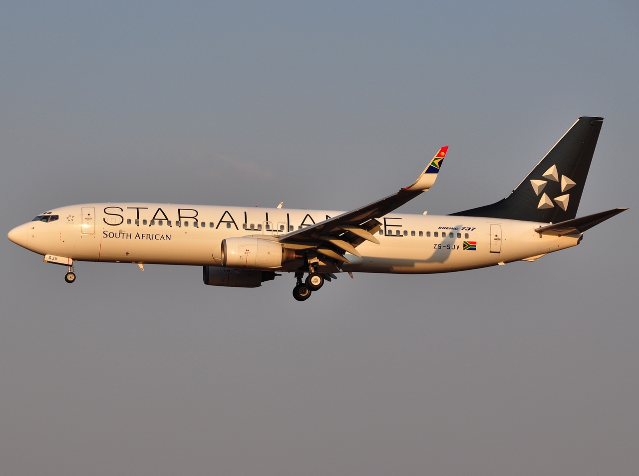 ZS-SJV - 737-844(WL) - South African Airways - JNB - 27-05-2012