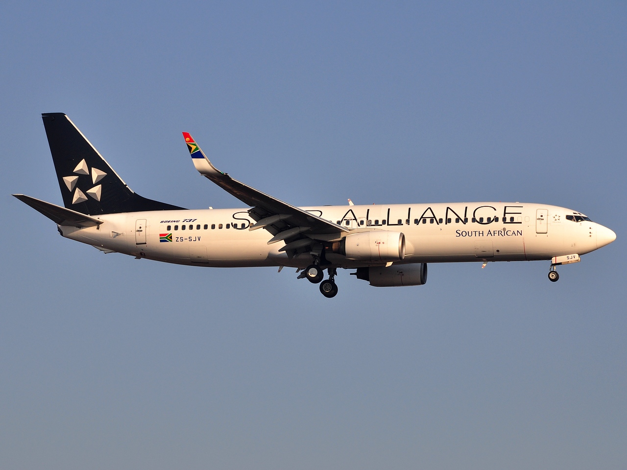 ZS-SJV - 737-844(WL) - South African Airways - JNB - 31-05-2012