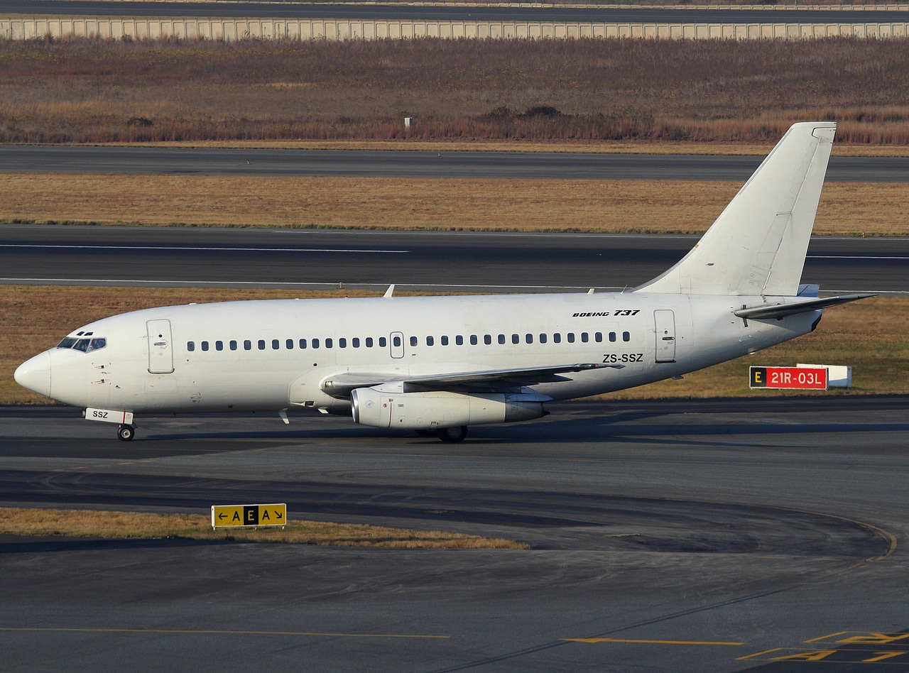 ZS-SSZ - 737-219 - Air Namibia - JNB - 26-05-2012