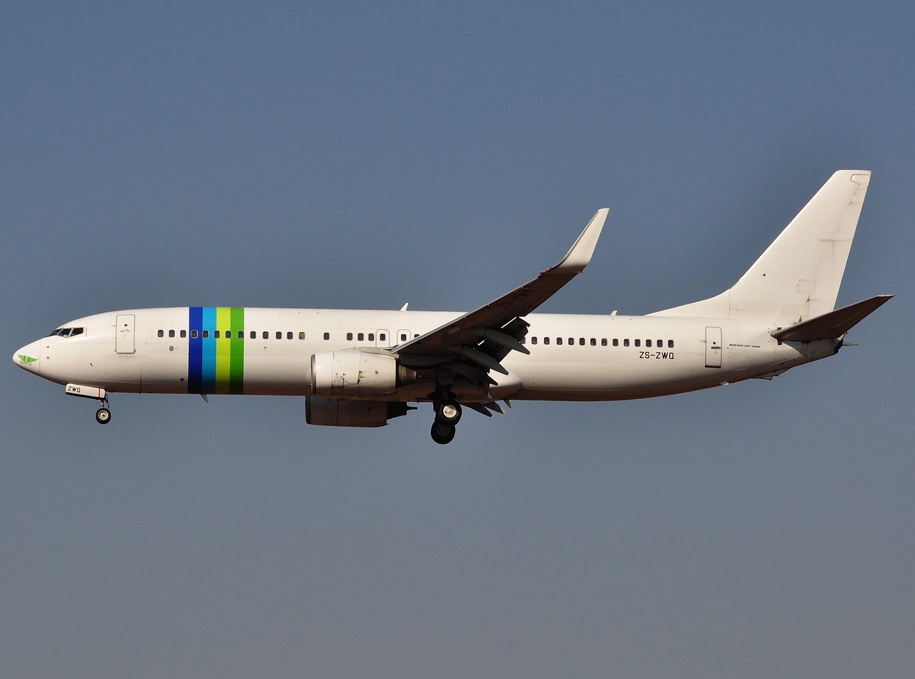 ZS-ZWQ - 737-8K2(WL) - Kulula - JNB - 25-05-2012