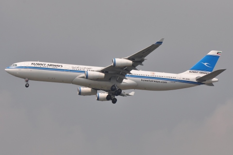 9K-AND - A340-313 - Kuwait Airways - BKK - 25-01-2012