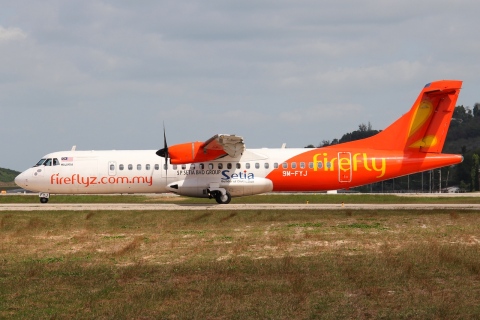 9M-FYJ - ATR 72-500 (72-212A)  - Firefly - HKT - 01-02-2012b