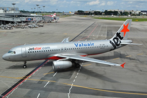 9V-SJB - A320-232 - Jetstar Asia - SIN - 31-01-2012
