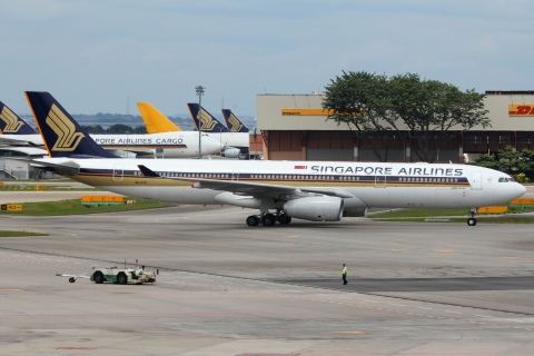 9V-STS - A330-343 - Singapore Airlines - SIN - 31-01-2012