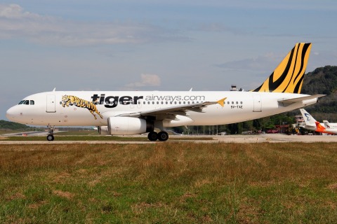 9V-TAE - A320-232 - Tiger Airways - HKT - 29-01-2012