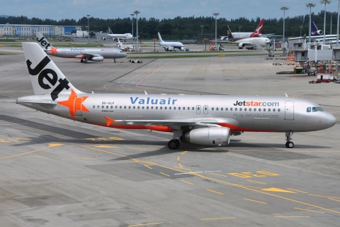 9V-VLF - A320-232 - Jetstar Asia - SIN - 31-01-2012