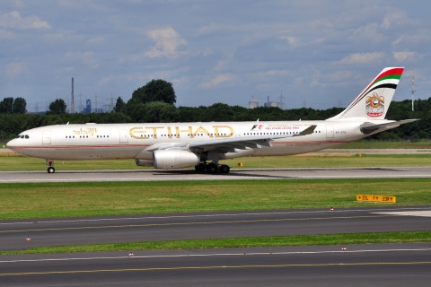 A6-AFD - A330-343 - Etihad Airways - DUS - 07-07-2012b