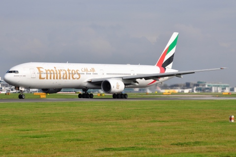 A6-EMR - 777-31H - Emirates - MAN - 24-08-2012