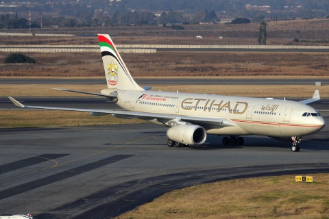 A6-EYS - A330-243 - Etihad Airways - JNB - 26-05-2012