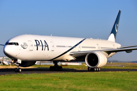 AP-BHW - 777-340(ER) - PIA Pakistan International Airlines - CDG - 10-08-2012