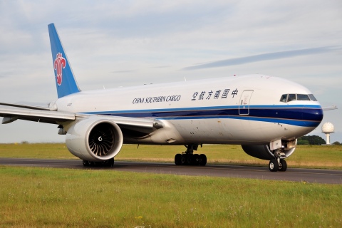 B-2071 - 777-F1B - China Southern Airlines - LUX - 02-09-2012