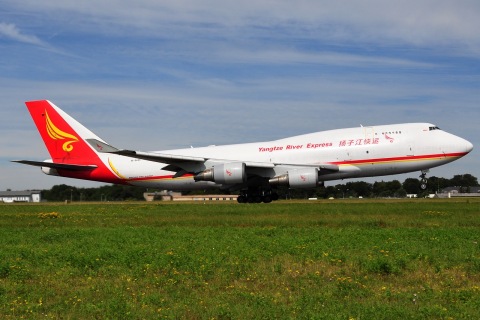 B-2435 - 747-481D - Yangtze River Express - LUX - 02-09-2012b