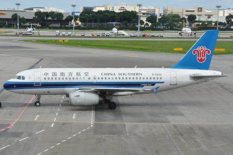 B-6220 - A319-132 - China Southern Airlines - SIN - 31-01-2012