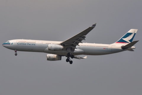 B-HLV - A330-343 - Cathay Pacific Airways - BKK - 25-01-2012
