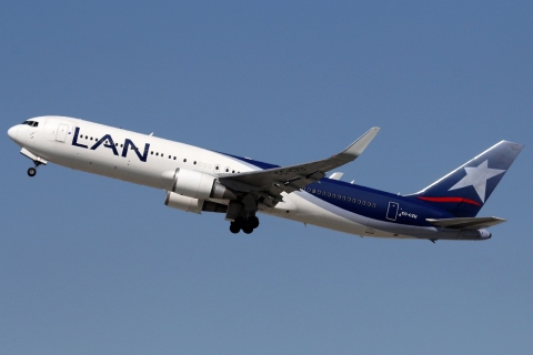 CC-CZU - 767-316(ER)(WL) - LAN Airlines - LAX - 04-03-2012