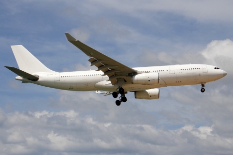 CS-TFZ - A330-243 - Hi Fly - HKT - 01-02-2012