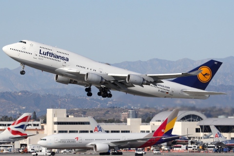 D-ABVT - 747-430 - Lufthansa - LAX - 04-03-2012