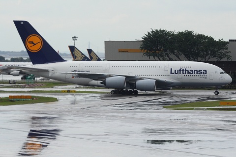 D-AIMD - A380-841 - Lufthansa - SIN - 31-01-2012