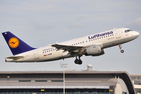 D-AKNI - A319-112 - Lufthansa - BRU - 12-07-2012