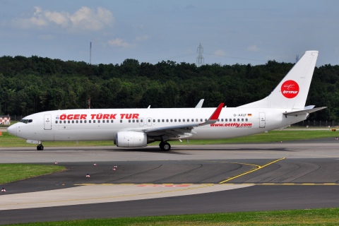 D-AXLF - 737-8Q8(WL) - XL Airways Germany - DUS - 07-07-2012b
