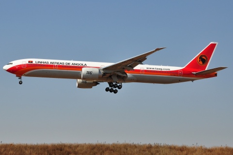 D2-TEH - 777-3M2(ER) - TAAG _ Linhas Aereas de Angola Airlines - JNB - 27-05-2012
