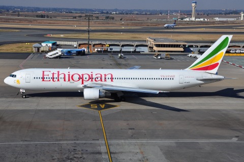 ET-AMF - 767-3BG(ER) - Ethiopian Airlines - JNB - 26-05-2012b