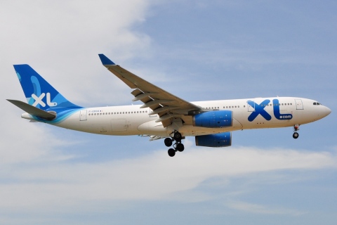 F-GRSQ - A330-243 - XL Airways France - HKT - 03-02-2012