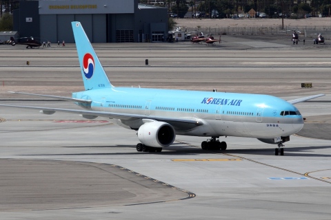 HL7575 - 777-2B5(ER) - Korean Air Lines - LAS - 05-03-2012