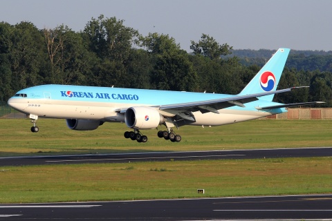 HL8251 - 777-FB5 - Korean Air Lines - BRU - 09-08-2012