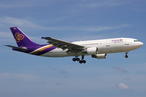 HS-TAY - A300-622R - Thai Airways International - HKT - 03-02-2012