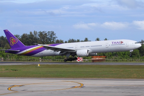 HS-TKB - 777-3D7 - Thai Airways International - HKT - 31-01-2012
