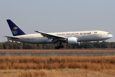 HZ-AKT - 777-268(ER) - Saudi Arabian Airlines - JNB - 28-05-2012