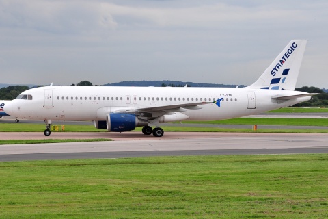 LX-STB - A320-211 - Strategic Airlines _ Luxembourg - MAN - 24-08-2012