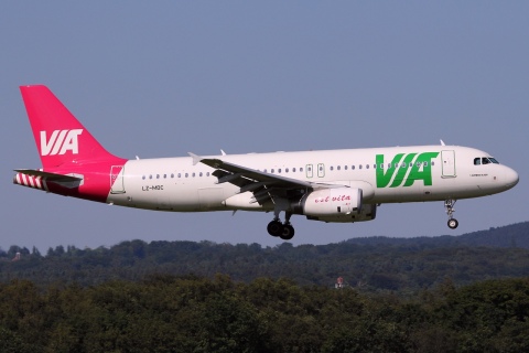 LZ-MDC - A320-232 - Air Via - CGN - 01-08-2012