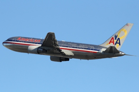 N320AA - 767-223(ER) - American Airlines - LAX - 04-03-2012