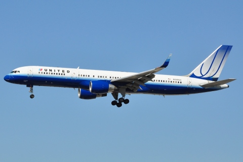 N590UA - 757-222(WL) - United Airlines - LAX - 08-03-2012