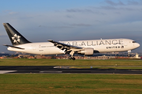 N653UA - 767-322(ER)(WL) - United Airlines - BRU - 27-10-2012