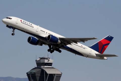 N750AT - 757-212 - Delta Air Lines - LAX - 04-03-2012