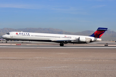 N915DN - MD-90-30 - Delta Air Lines - LAS - 05-03-2012