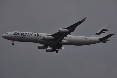 OH-LQE - A340-313 - Finnair - BKK - 25-01-2012