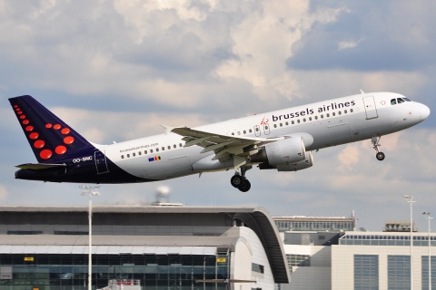 OO-SNC - A320-214 - Brussels Airlines - BRU - 12-07-2012