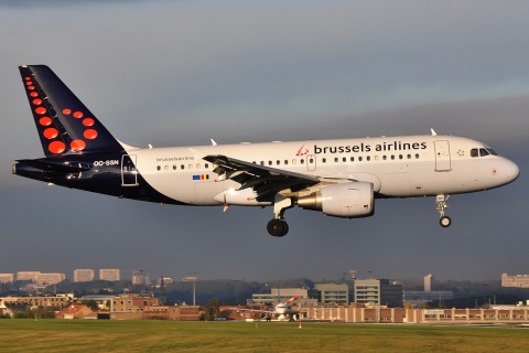 OO-SSN - A319-112 - Brussels Airlines - BRU - 27-10-2012