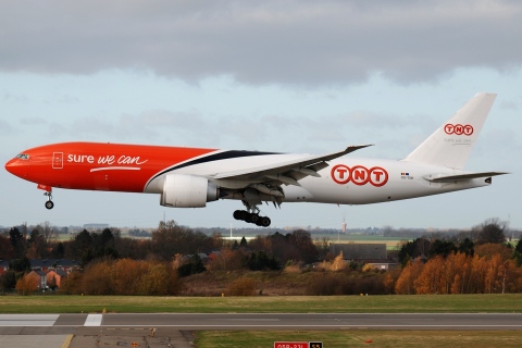 OO-TSB - 777-FHT - TNT Airways - LGG - 25-11-2012